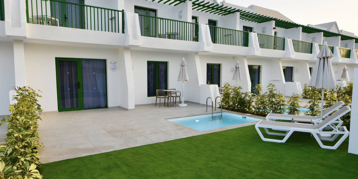 Suite superior con piscina privada Hotel MYND Yaiza Lanzarote Suite superior con piscina privada Hotel MYND Yaiza Lanzarote