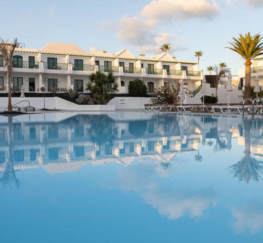 Piscina Hotel MYND Yaiza Lanzarote