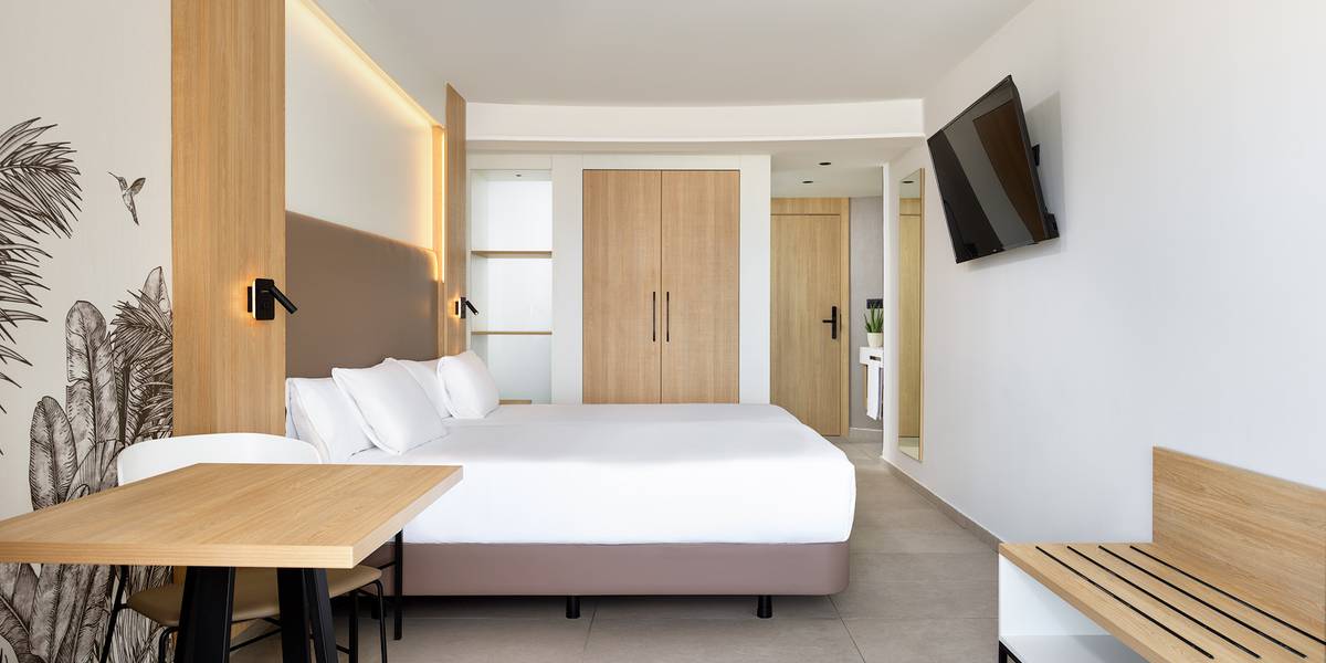 Double room with side sea views Hotel MYND Adeje Tenerife