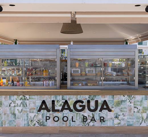 Alagua pool bar Hotel MYND Yaiza Lanzarote