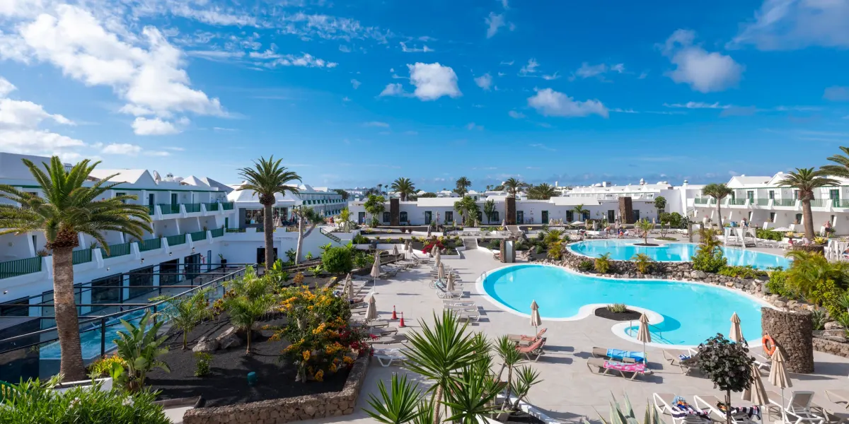 Junior suite vista piscina Hotel MYND Yaiza Lanzarote Junior suite vista piscina Hotel MYND Yaiza Lanzarote