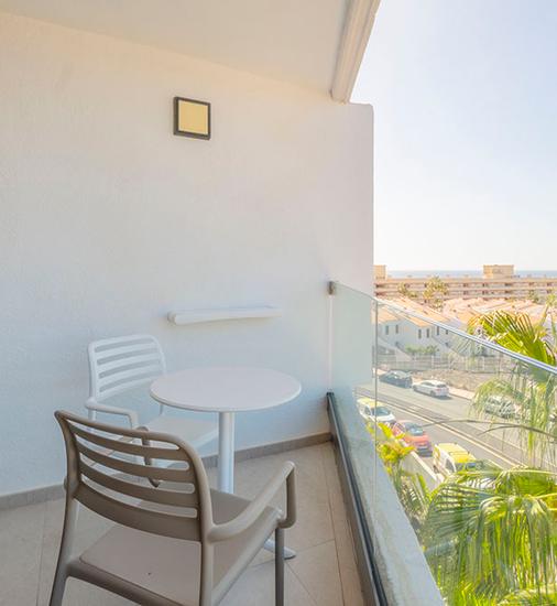 Doppelzimmer mit teilweisem Meerblick Hotel MYND Adeje Teneriffa Doppelzimmer mit teilweisem Meerblick Hotel MYND Adeje Teneriffa