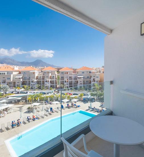 Doppelzimmer mit Poolblick Hotel MYND Adeje Teneriffa Doppelzimmer mit Poolblick Hotel MYND Adeje Teneriffa