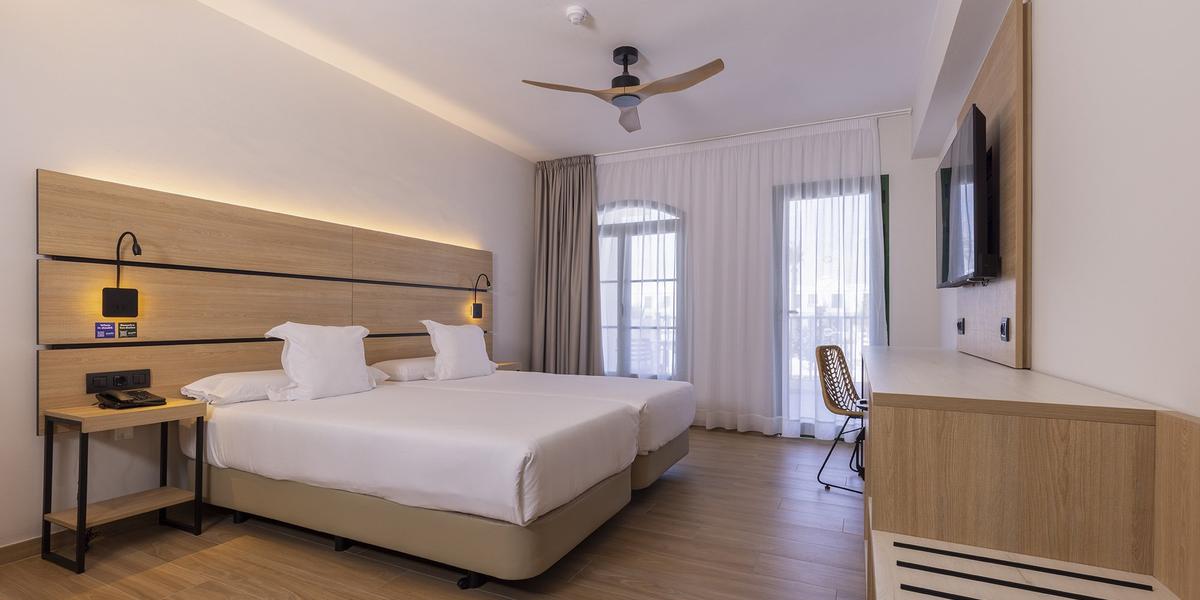 Suite Pool View Hotel MYND Yaiza Lanzarote Suite Pool View Hotel MYND Yaiza Lanzarote
